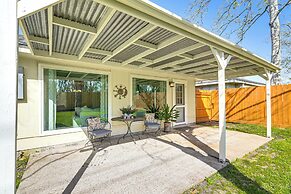 6 Mi to Clear Lake: Family Home w/ Patio & Yard