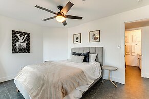 Luxe Family Gem in Montgomery: 'the Lake House!'