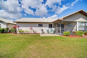Near Sebring Int'l Raceway: Villa w/ Pool Access!