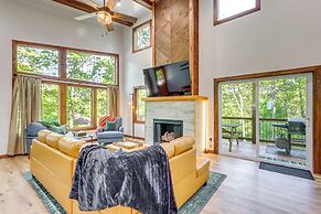 4 Mi to Dtwn Ellijay: Cabin w/ Pool & River Access