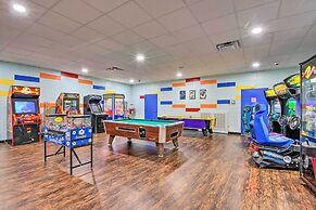 4 Mi to Dtwn Ellijay: Cabin w/ Pool & River Access