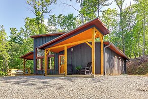 4 Mi to Dtwn Ellijay: Cabin w/ Pool & River Access