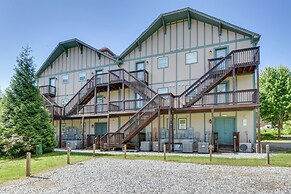 Walk to Shops & Dining: Downtown Condo in Helen