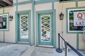 Walk to Main Street Shops: Helen Escape w/ Balcony