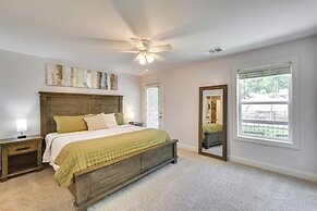 Walk to Main Street Shops: Helen Escape w/ Balcony