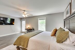 1 Block to Main St & River: Downtown Helen Condo