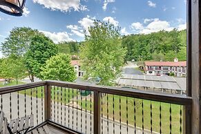 Steps to River + Shops: Downtown Helen Retreat!