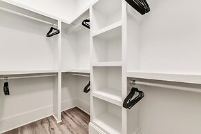 Walk to Pass Christian Beach: Stunning Family Home