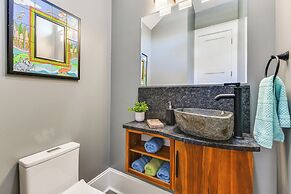 Walk to Pass Christian Beach: Stunning Family Home