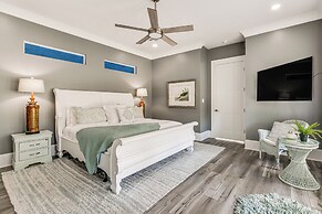 Walk to Pass Christian Beach: Stunning Family Home