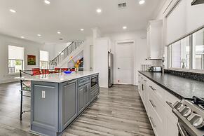 Walk to Pass Christian Beach: Stunning Family Home