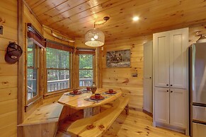 Family Friendly: Hot Tub Haven in Mineral Bluff!