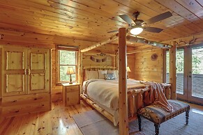 Family Friendly: Hot Tub Haven in Mineral Bluff!