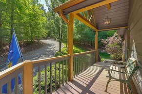 Family Friendly: Hot Tub Haven in Mineral Bluff!