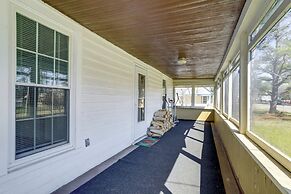 Walk to Main Street: Family-friendly Crisfield Gem