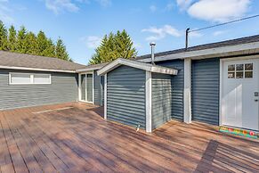 < 3 Mi to Double JJ Resort: Home w/ Large Yard!