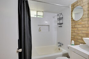 2 Mi to Fort Stewart: Cozy + Convenient Apt!