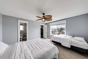 Bay Views & Deck: Spacious Ferndale Family Home
