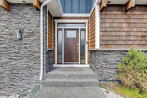 Bay Views & Deck: Spacious Ferndale Family Home