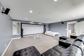 Bay Views & Deck: Spacious Ferndale Family Home