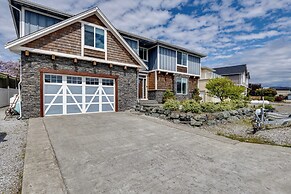 Bay Views & Deck: Spacious Ferndale Family Home