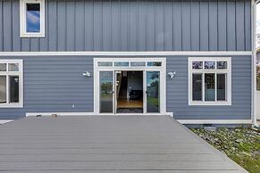 Bay Views & Deck: Spacious Ferndale Family Home