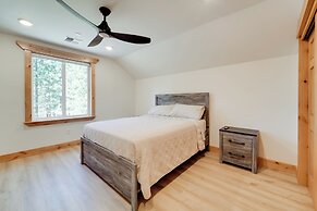 7 Mi to Lake Davis: Family Outdoor Retreat w/ Deck