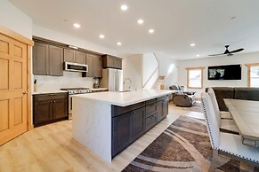 7 Mi to Lake Davis: Family Outdoor Retreat w/ Deck