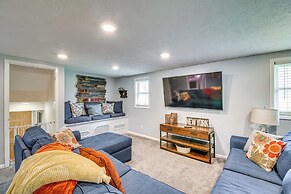 3 Mi to Erie Canal: Home w/ Hot Tub in Holley!