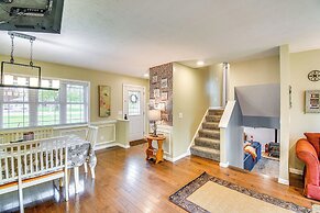 3 Mi to Erie Canal: Home w/ Hot Tub in Holley!