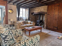 Rustic Cottage in the Countryside