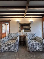 Rustic Cottage in the Countryside