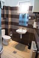 Chesscom Guesthouse