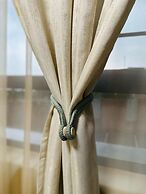 Cosy two Bedroom Apartment for Short and Long Stays Rental