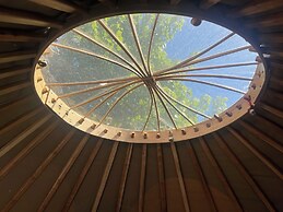 Yurt Retreat - Overlooking the River Blackwater