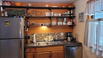 VT Nature Retreat Sleeps 6 + Pet OK