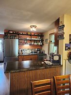 VT Nature Retreat Sleeps 6 + Pet OK