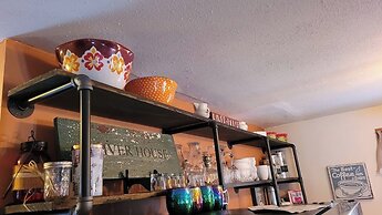 VT Nature Retreat Sleeps 6 + Pet OK