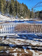 VT Nature Retreat Sleeps 6 + Pet OK