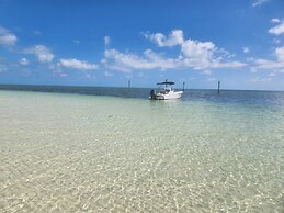 Resort-style Villa Pool + Lagoon Access