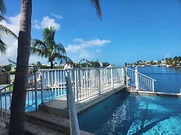 Resort-style Villa Pool + Lagoon Access
