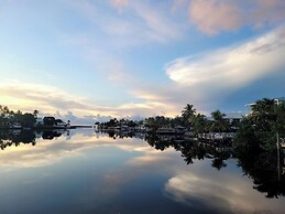 Resort-style Villa Pool + Lagoon Access