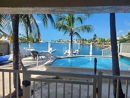 Resort-style Villa Pool + Lagoon Access