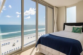 Beach Luxury 3BR w/ Spa Baths + Pool Bar