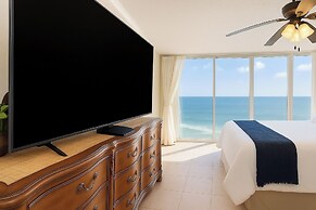 Beach Luxury 3BR w/ Spa Baths + Pool Bar