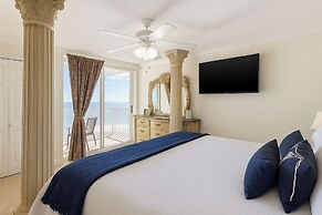 Beach Luxury 3BR w/ Spa Baths + Pool Bar