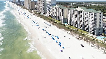 Beach Luxury 3BR w/ Spa Baths + Pool Bar