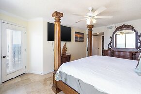 Beach Luxury 3BR w/ Spa Baths + Pool Bar
