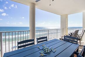 Beach Luxury 3BR w/ Spa Baths + Pool Bar