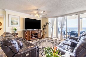 Beach Luxury 3BR w/ Spa Baths + Pool Bar